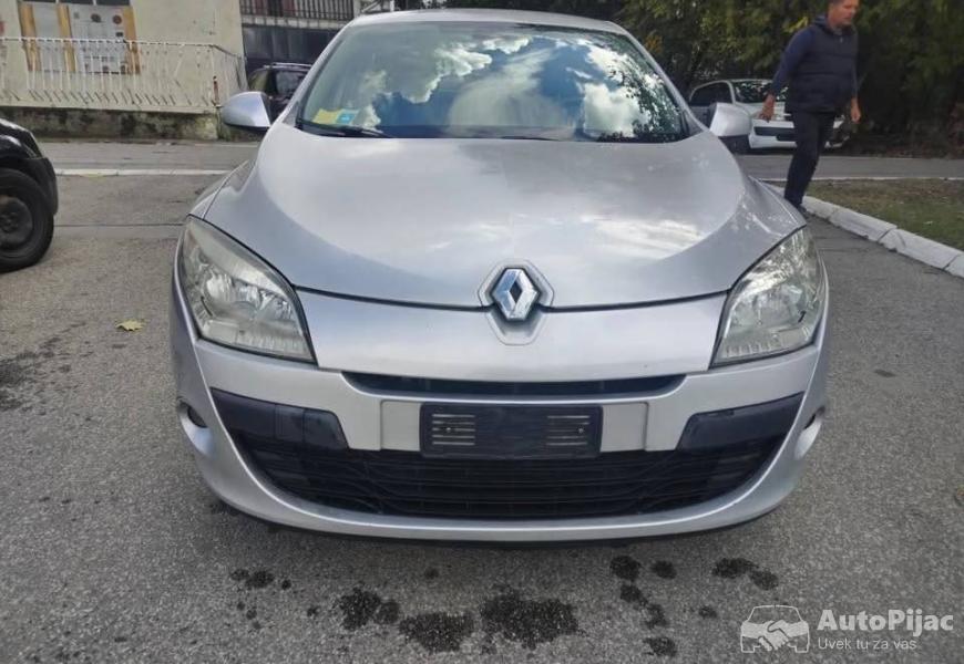 reno_megan_15_dci_81kw_6_brzina_kraj_2009god_18100_3_polovni_automobili_autopijac.rs