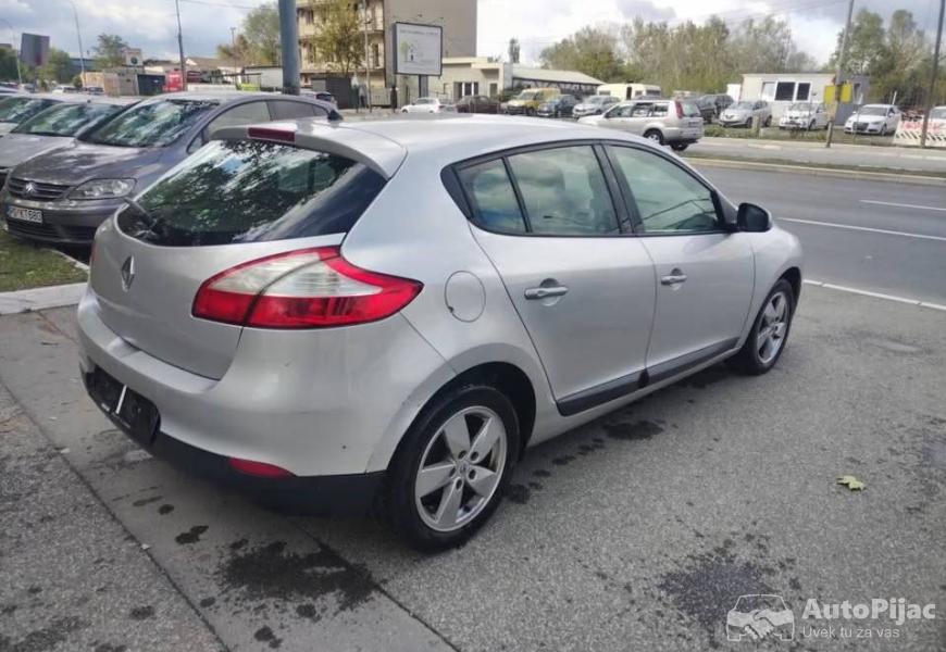 reno_megan_15_dci_81kw_6_brzina_kraj_2009god_18100_5_polovni_automobili_autopijac.rs