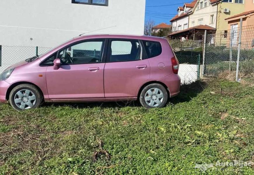 honda_jezz_automatik_11_polovni_automobili_autopijac.rs