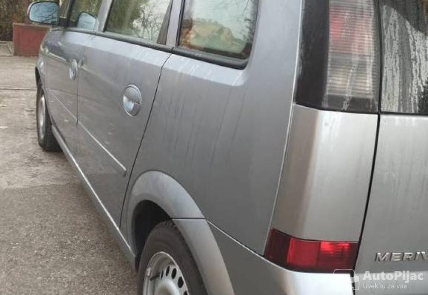 opel_meriva_1_4_2010g_138000km_7_polovni_automobili_autopijac.rs