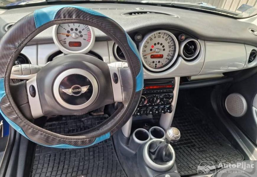 mini_one_2003_god_6_polovni_automobili_autopijac.rs