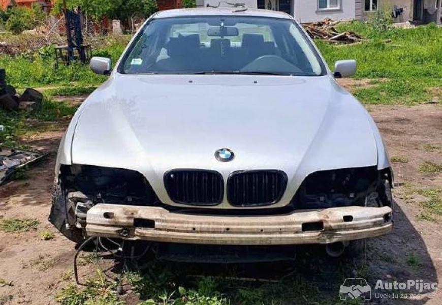 delovi_za_bmw_e39_restyling_520i_1_polovni_automobili_autopijac.rs