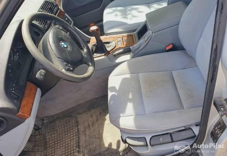 delovi_za_bmw_e39_restyling_520i_6_polovni_automobili_autopijac.rs