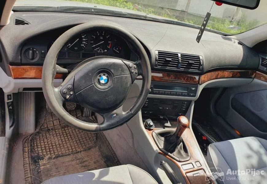 delovi_za_bmw_e39_restyling_520i_9_polovni_automobili_autopijac.rs