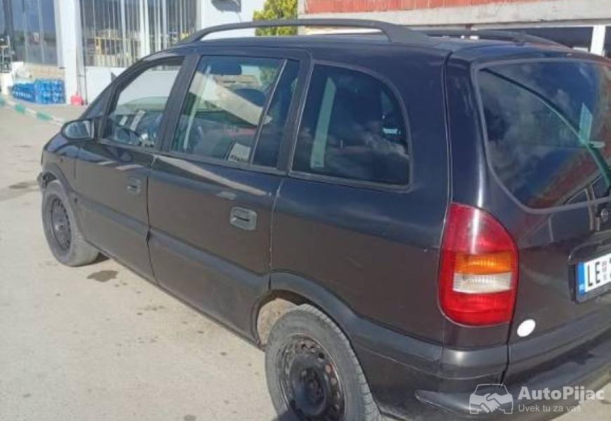 zafira_2002_god_4_polovni_automobili_autopijac.rs