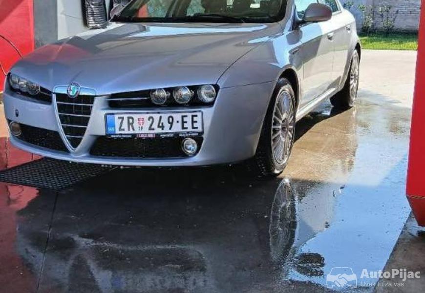 alfa_159_19_jtdm_2_polovni_automobili_autopijac.rs
