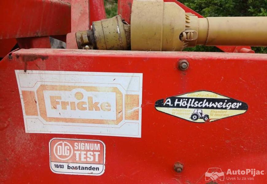 na_prodaju_rotaciona_kosa_za_traktor_4_polovni_automobili_autopijac.rs