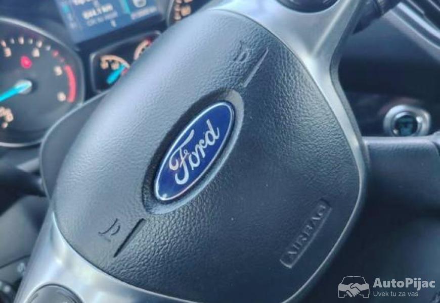 prodajem_menjam_top_stanje_na_ime_kupca_2015godist_4_polovni_automobili_autopijac.rs