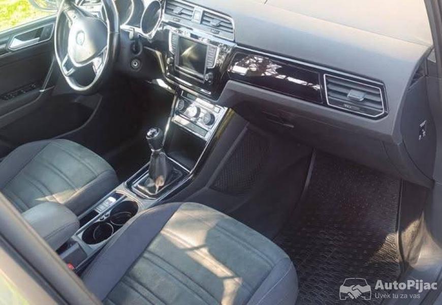 touran_2016_20_150ks_manuelni_6_brzina_11_polovni_automobili_autopijac.rs