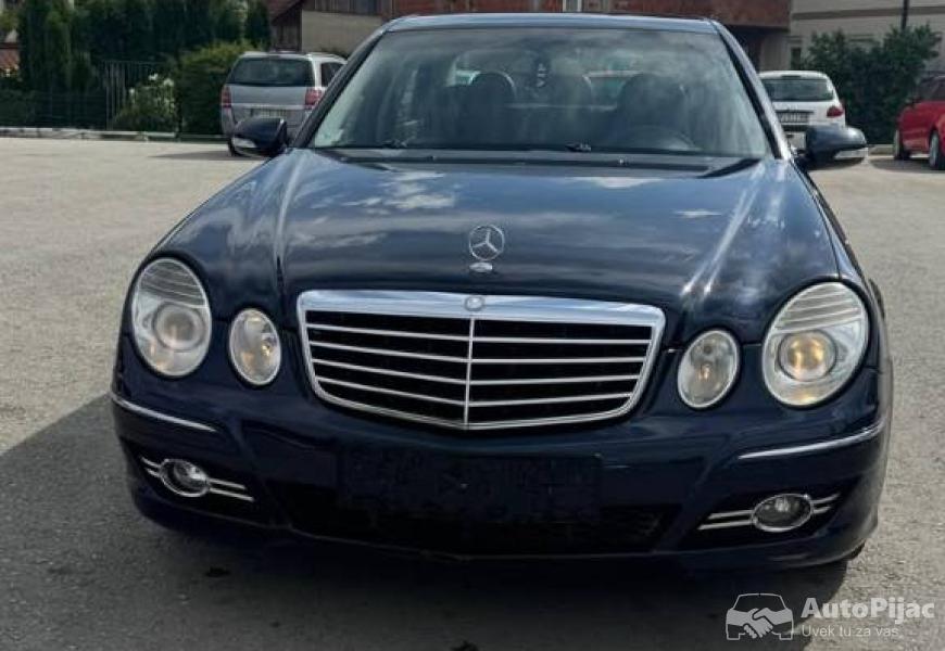 mercedes_e220_restajling_na_ime_kupca_9_polovni_automobili_autopijac.rs