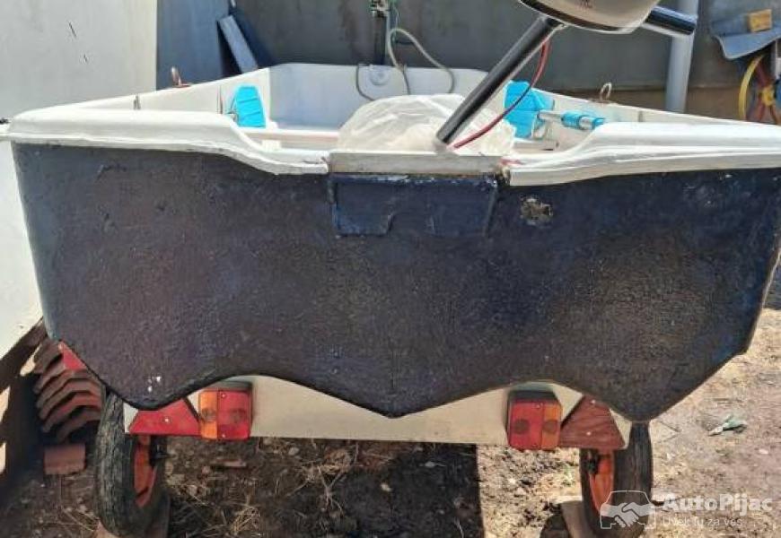 prodajem_mini_shark_camac_6_polovni_automobili_autopijac.rs