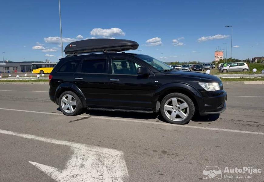 2010_dodge_journey_5_polovni_automobili_autopijac.rs