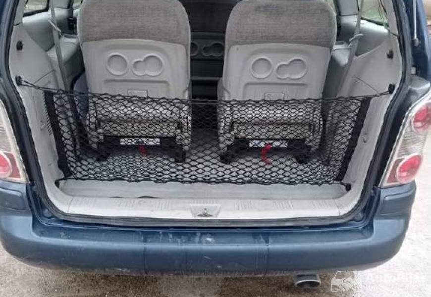 2006_hyundai_trajet_5_polovni_automobili_autopijac.rs