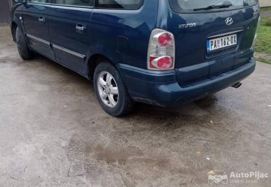 2006_hyundai_trajet_9_polovni_automobili_autopijac.rs