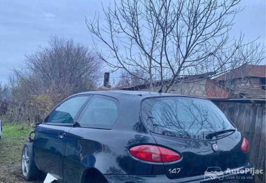 alfa_147_16_delovi_1_polovni_automobili_autopijac.rs