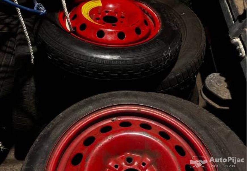 alfa_147_16_delovi_2_polovni_automobili_autopijac.rs