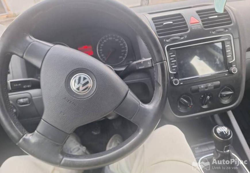 golf_5_19_tdi_66_kilovata_13_polovni_automobili_autopijac.rs