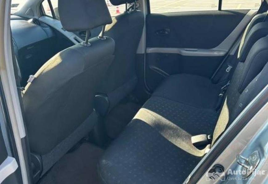 toyota_yaris_14_d_9_polovni_automobili_autopijac.rs