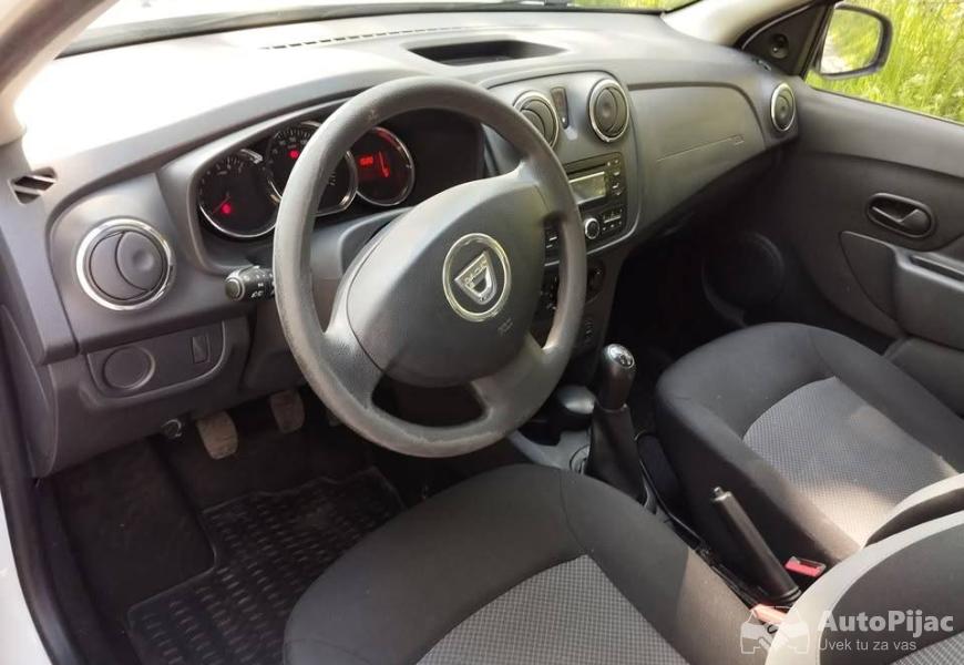 2015_dacia_sandero_12_ambience_11_polovni_automobili_autopijac.rs