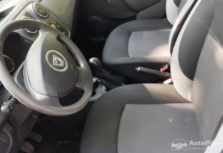 2015_dacia_sandero_12_ambience_15_polovni_automobili_autopijac.rs