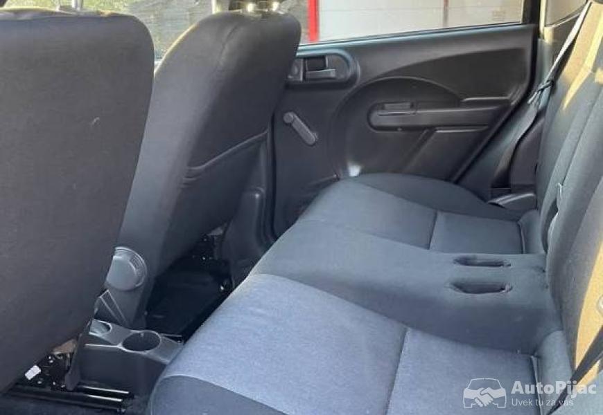 2010_fiat_panda_4x4_10_polovni_automobili_autopijac.rs