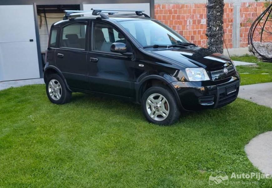 2010_fiat_panda_4x4_3_polovni_automobili_autopijac.rs