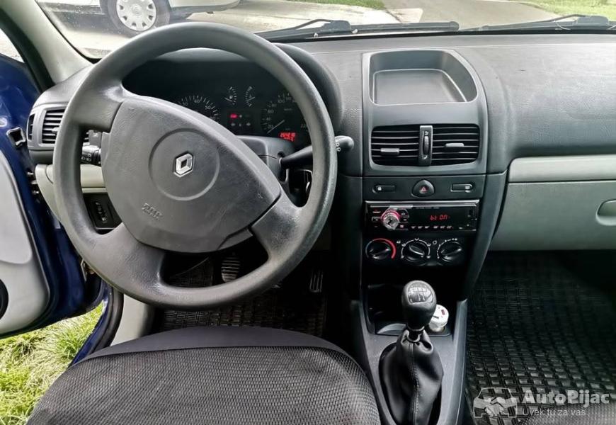 2002_renault_clio_8_polovni_automobili_autopijac.rs