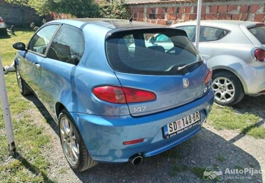 2007_alfa_romeo_147_jtdm_2_polovni_automobili_autopijac.rs