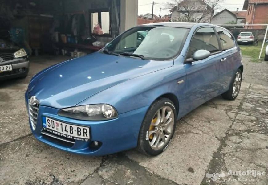 2007_alfa_romeo_147_jtdm_8_polovni_automobili_autopijac.rs