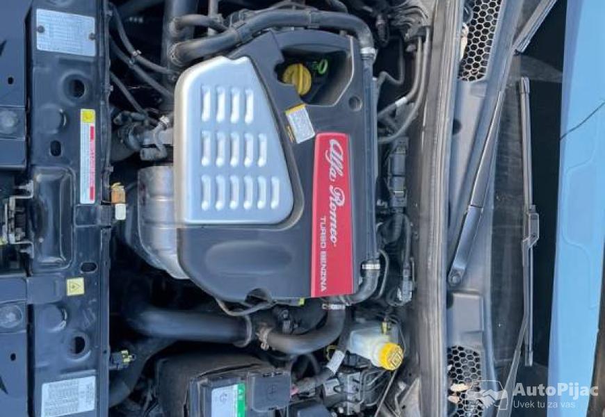 2011_alfa_romeo_giulietta_10_polovni_automobili_autopijac.rs