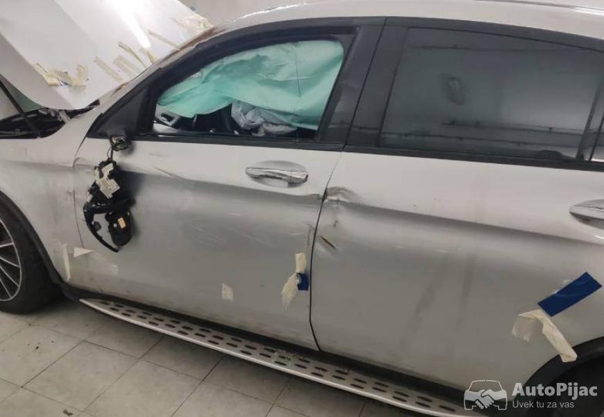 mercedes_glc_220_cdi_4_matic_2018_godina_4x4_autom_2_polovni_automobili_autopijac.rs