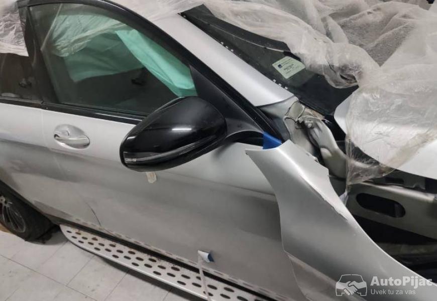 mercedes_glc_220_cdi_4_matic_2018_godina_4x4_autom_5_polovni_automobili_autopijac.rs