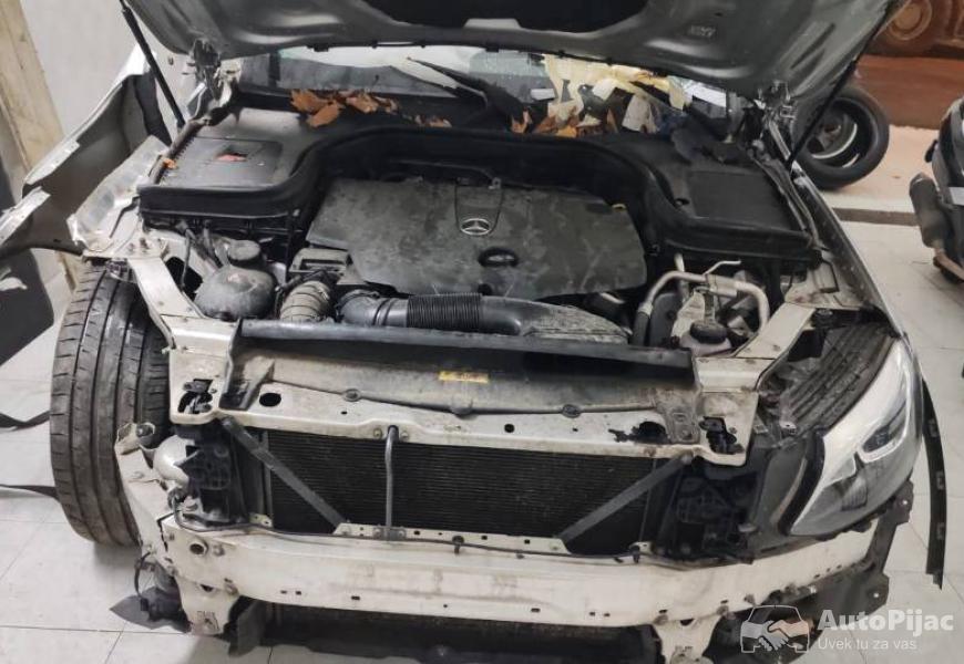mercedes_glc_220_cdi_4_matic_2018_godina_4x4_autom_8_polovni_automobili_autopijac.rs