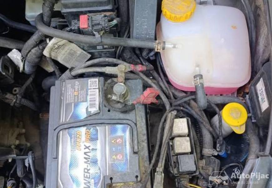 2004_opel_zafira_a_13_polovni_automobili_autopijac.rs