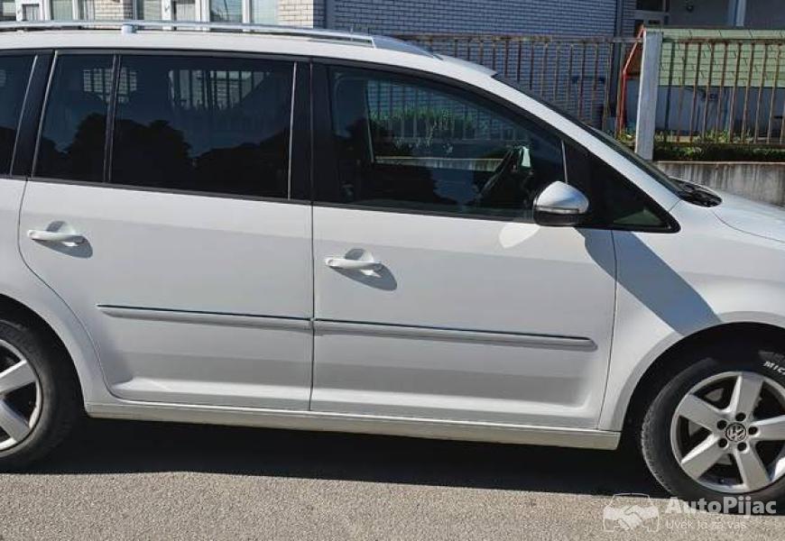 2014_volkswagen_touran_5_polovni_automobili_autopijac.rs