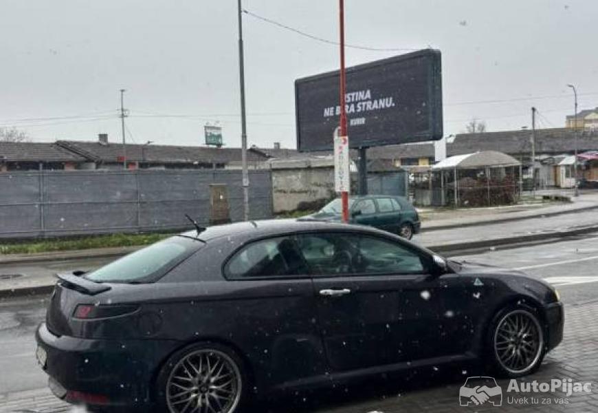 alfa_gt_3_polovni_automobili_autopijac.rs