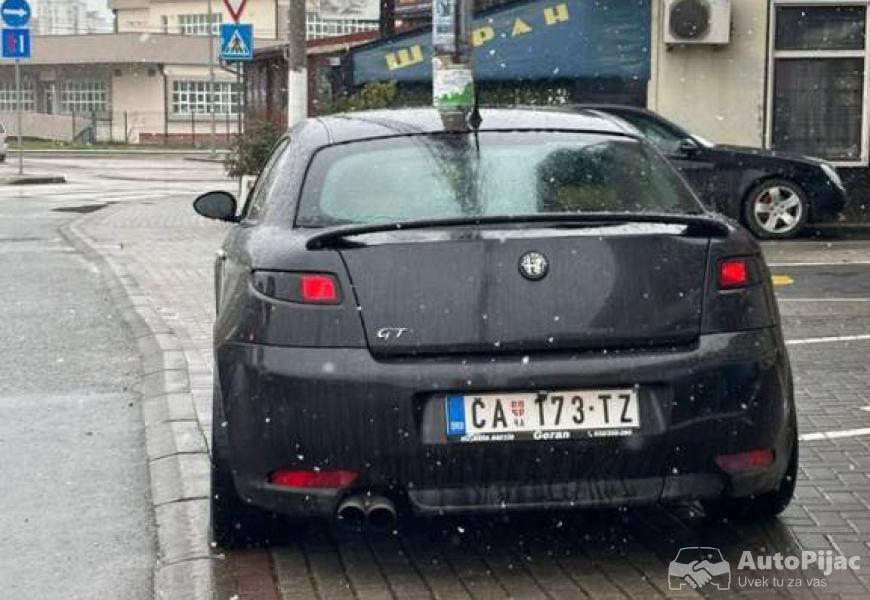alfa_gt_5_polovni_automobili_autopijac.rs