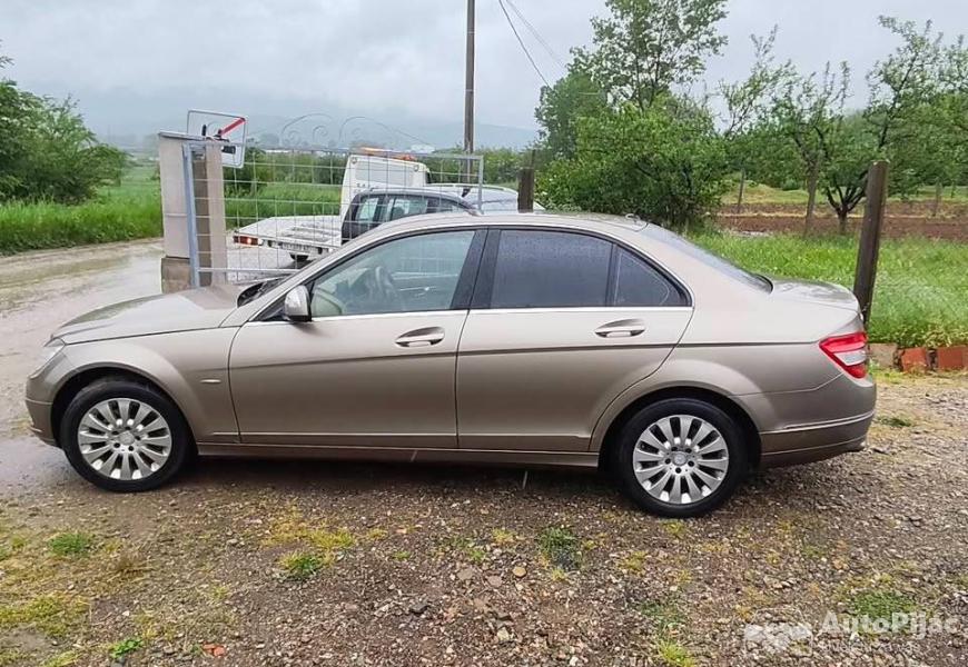 mercedes_benz_c220_w204_delovi_vlasotince_2_polovni_automobili_autopijac.rs