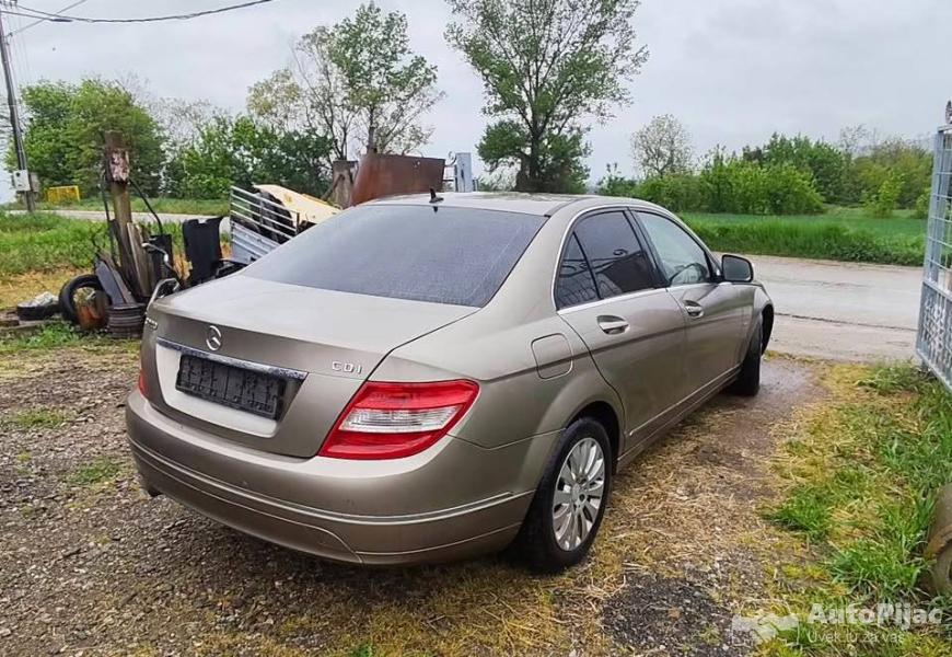 mercedes_benz_c220_w204_delovi_vlasotince_5_polovni_automobili_autopijac.rs