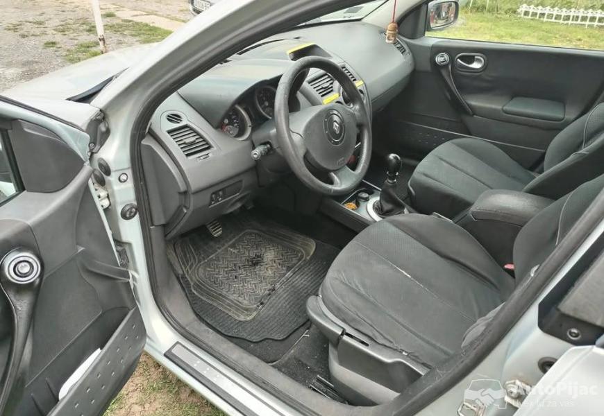 2004_renault_megan_19dci_5_polovni_automobili_autopijac.rs
