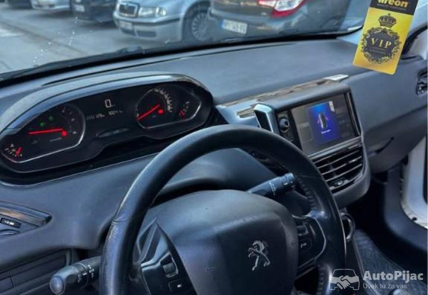 2012_peugeot_208_5_polovni_automobili_autopijac.rs