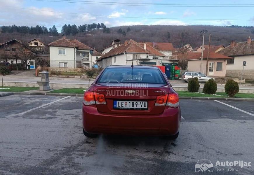 2009_chevrolet_cruze_5_polovni_automobili_autopijac.rs