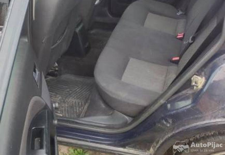 2005_ford_mondeo_8_polovni_automobili_autopijac.rs
