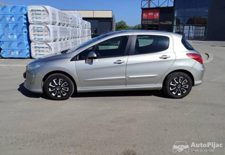 peugeot_308_16_hdi_3_polovni_automobili_autopijac.rs