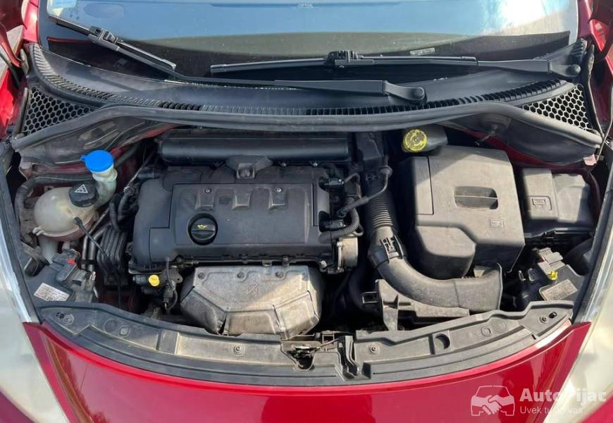 peugeot_207_5_polovni_automobili_autopijac.rs