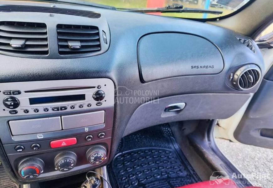 alfa_romeo_147_restyling_10_polovni_automobili_autopijac.rs