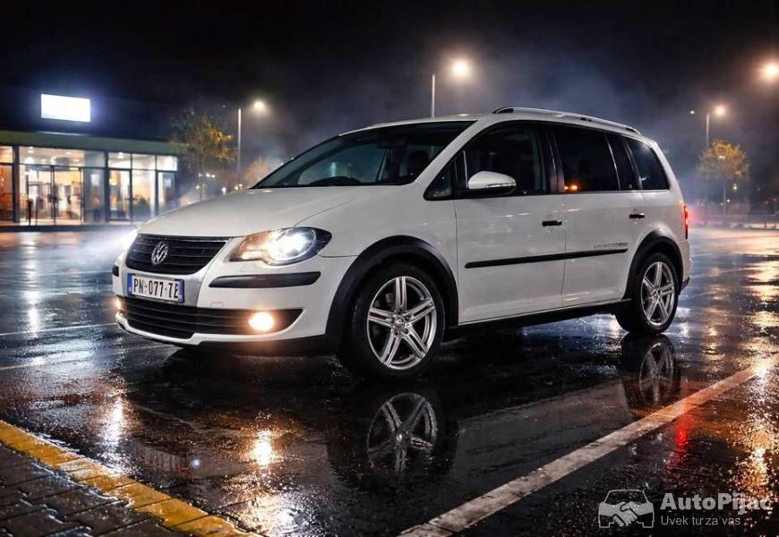 tourancross_1_polovni_automobili_autopijac.rs