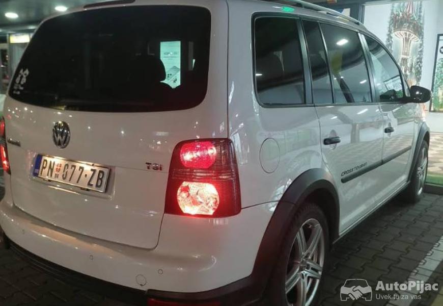 tourancross_4_polovni_automobili_autopijac.rs