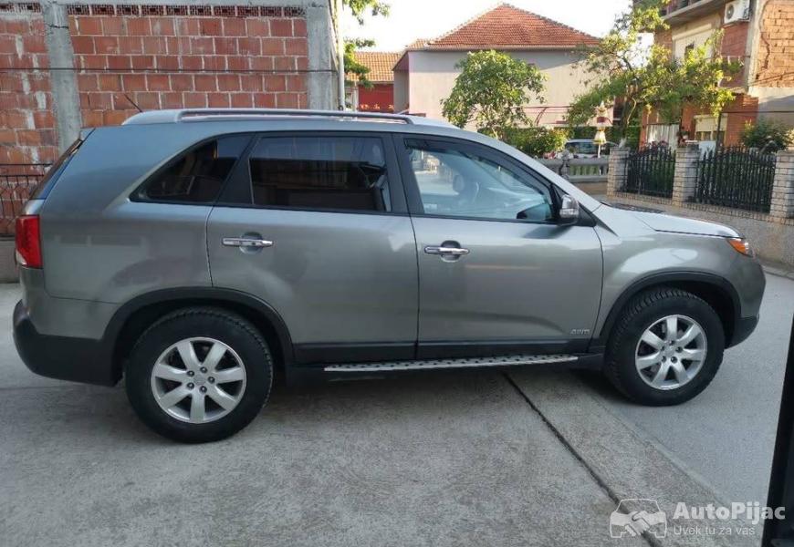 kia_sorento_22_crdi_4x4_2010_god_reg_do_042027_6_polovni_automobili_autopijac.rs