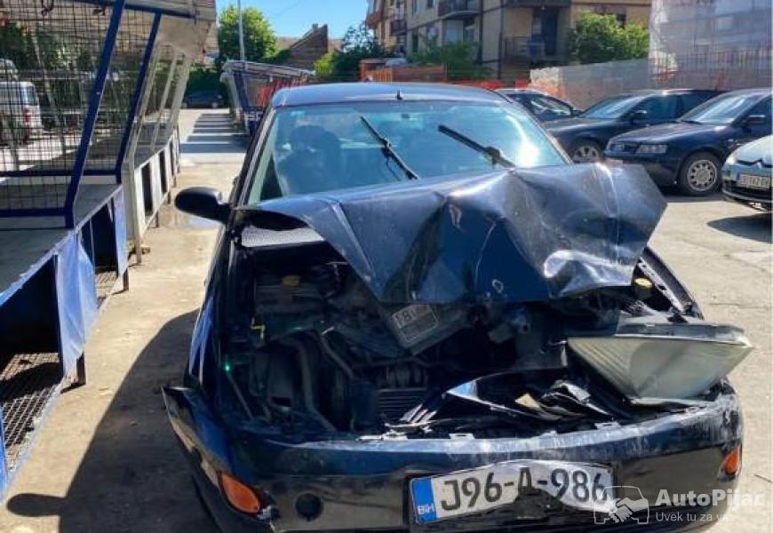 ford_focus_18_dizel_66kw_90_ks_delovi_2_polovni_automobili_autopijac.rs